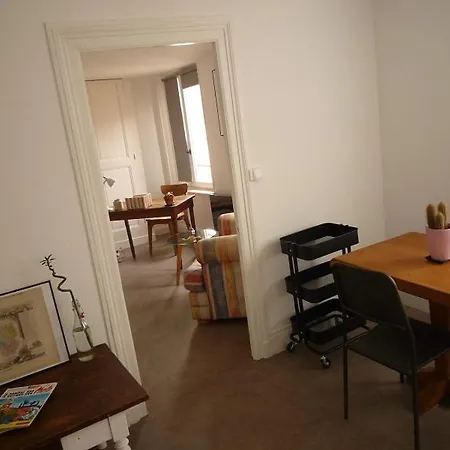 Apartment La Petite Vadrouille - Coeur Urbain D'epernay Epernay