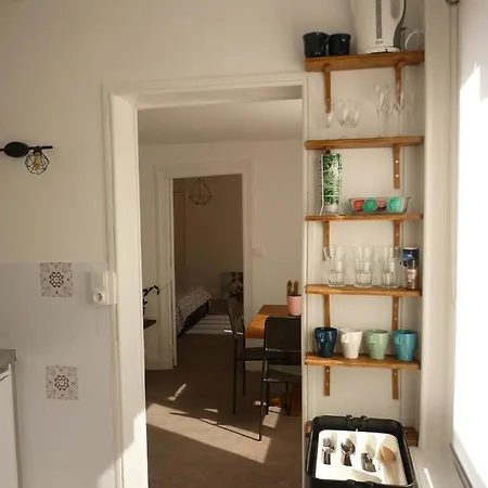 Apartment La Petite Vadrouille - Coeur Urbain D'epernay *