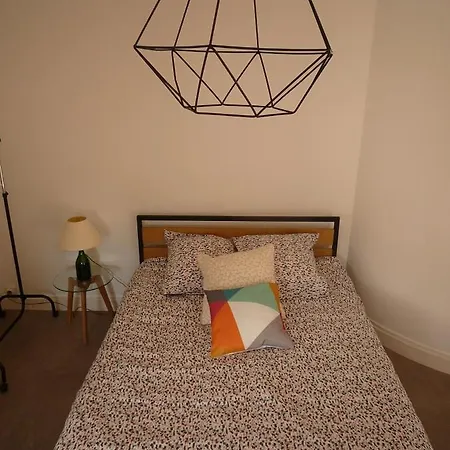 Apartment La Petite Vadrouille - Coeur Urbain D'epernay